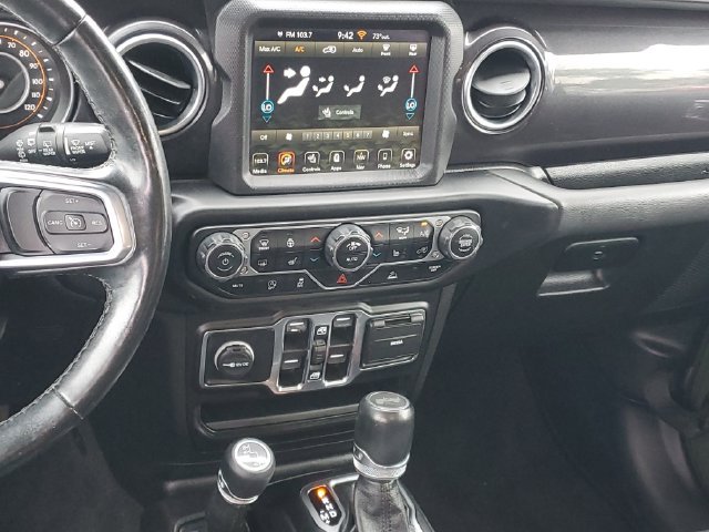 Used 2021 Jeep Wrangler Unlimited Sahara AWD/4WD image 14