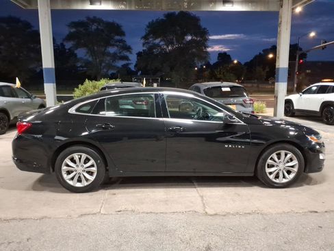 Used 2024 Chevrolet Malibu LT FWD image 2