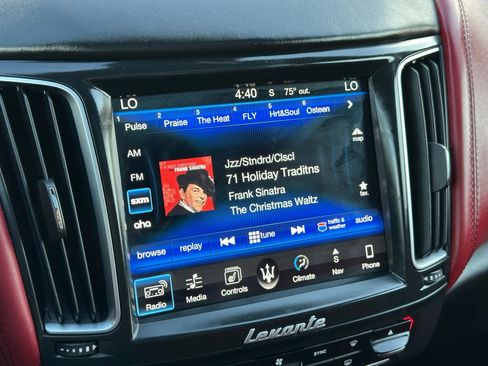 Used 2017 Maserati Levante Sport Utility 4D image 36