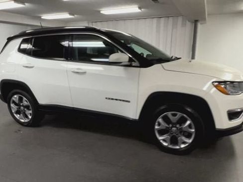 Used 2020 Jeep Compass Limited AWD/4WD image 2
