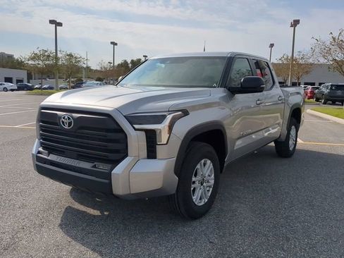 New 2025 Toyota Tundra SR5 AWD/4WD image 8