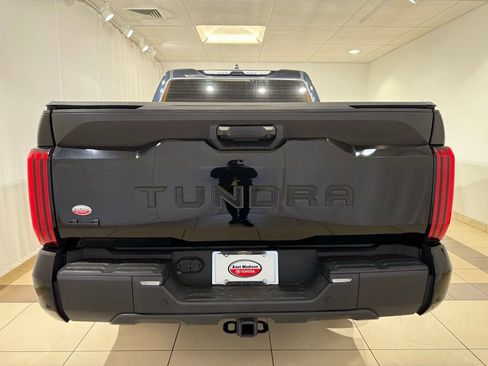Used 2023 Toyota Tundra SR5 w/ SR5 Premium Package image 4
