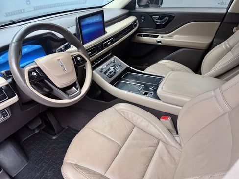 Used 2021 Lincoln Aviator Reserve w/ Equipment Group 201A image 8