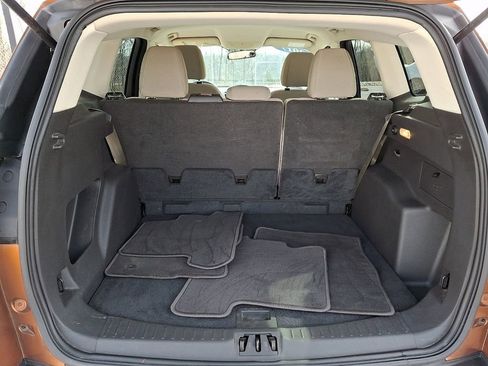 Used 2017 Ford Escape SE image 28