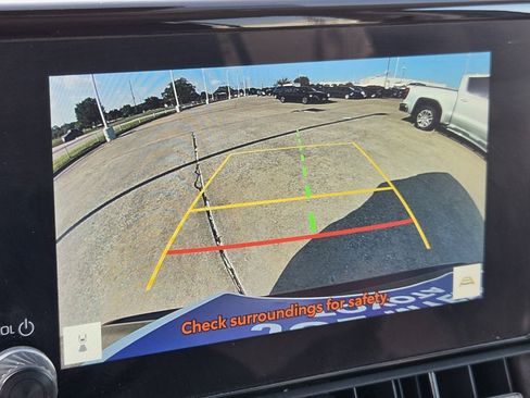 Used 2025 Toyota RAV4 XLE FWD image 19