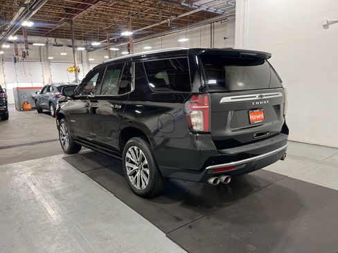 Used 2021 Chevrolet Tahoe High Country w/ Premium Package AWD/4WD image 8