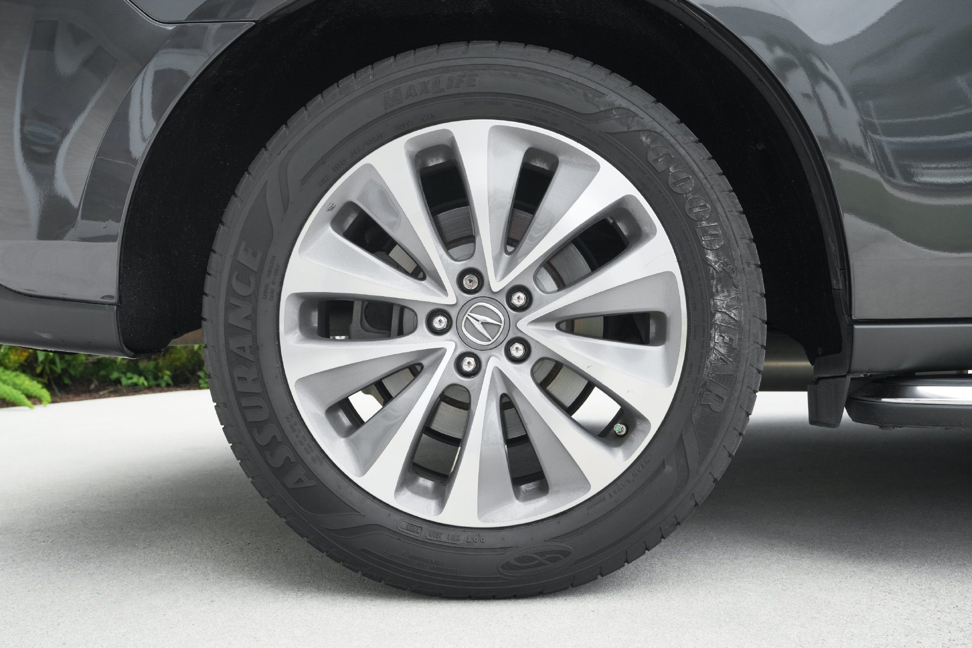 Used 2014 Acura MDX w/ Technology Package AWD/4WD image 22