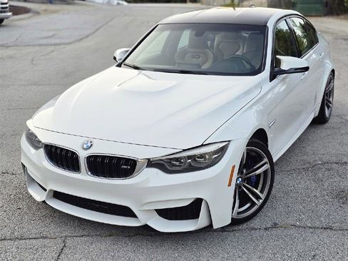 Used 2018 BMW M3 image 4