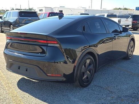 Used 2024 Toyota Prius Limited image 5