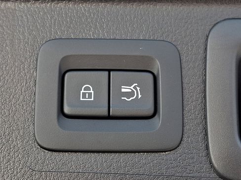 Certified 2025 MAZDA CX-50 2.5 Hybrid w/ Weather Package image 30