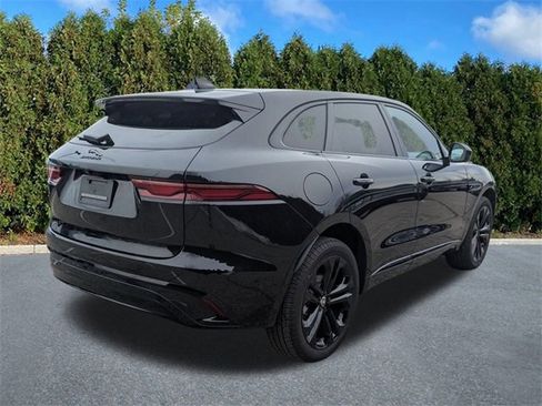 Used 2025 Jaguar F-PACE R-Dynamic S image 4