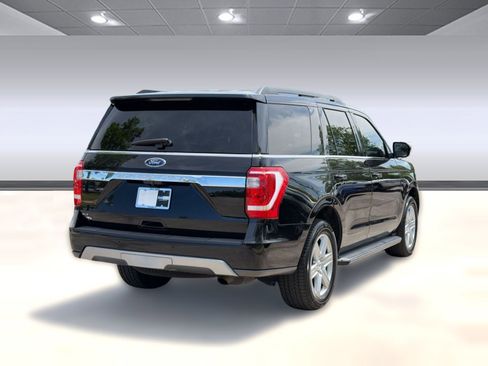 Used 2020 Ford Expedition XLT w/ Equipment Group 202A AWD/4WD image 9