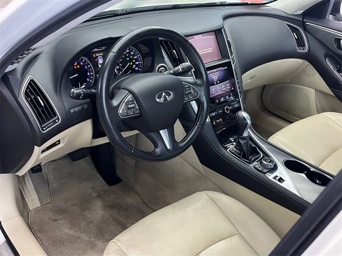 Used 2015 INFINITI Q50 Premium w/ Navigation Package image 16