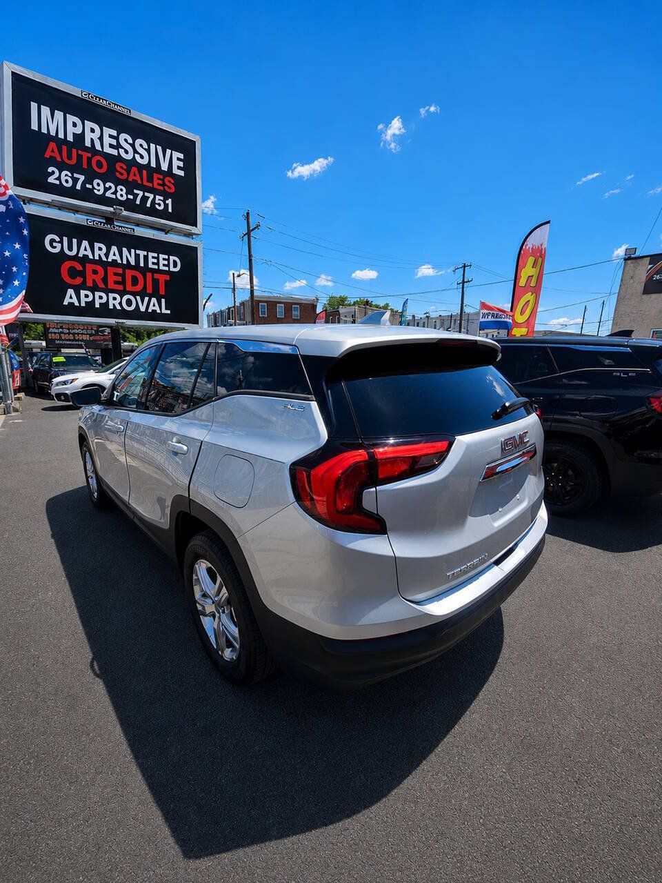 Used 2018 GMC Terrain SLE FWD image 2