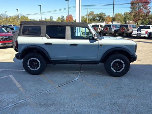 Used 2022 Ford Bronco Badlands w/ Sasquatch Package image 6