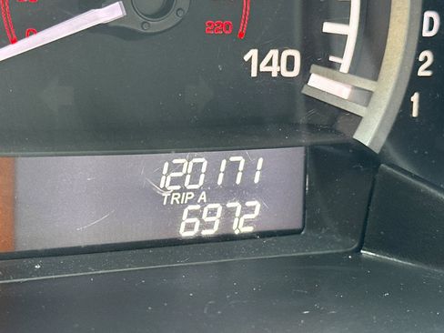 Used 2013 Honda Ridgeline Sport image 18