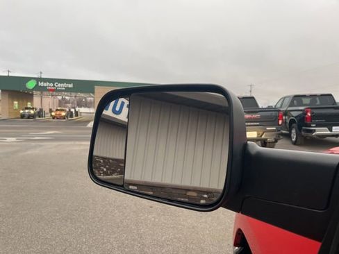 Used 2021 RAM 1500 Big Horn image 24