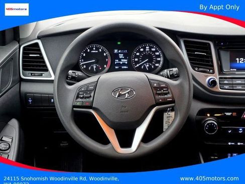 Used 2017 Hyundai Tucson SE image 11