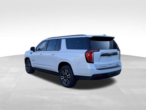 Used 2023 GMC Yukon XL AT4 image 6