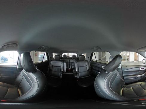 Used 2023 Ford Explorer Limited image 51