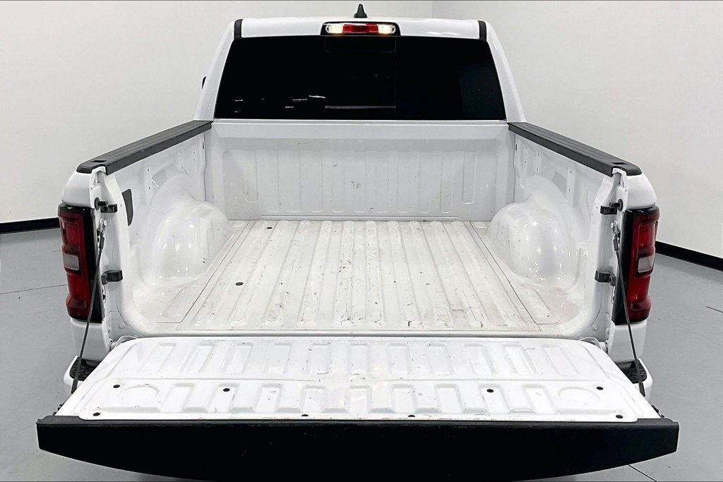 Used 2025 RAM 1500 Tradesman AWD/4WD image 32