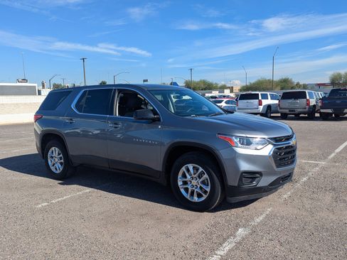 Used 2020 Chevrolet Traverse LS image 6