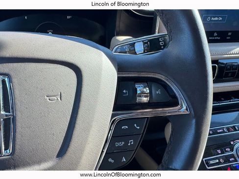 Certified 2022 Lincoln Nautilus Reserve w/ Equipment Group 201A image 31