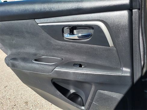 Used 2015 Nissan Altima 2.5 S image 18