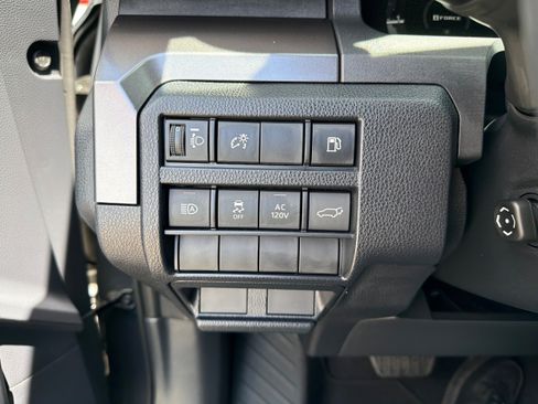 Used 2026 Toyota 4Runner TRD Off-Road Premium AWD/4WD image 21