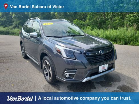 Certified 2023 Subaru Forester Touring AWD/4WD image 7