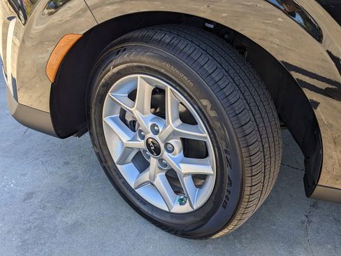 Certified 2024 Kia Soul LX w/ Option Group 015 image 36