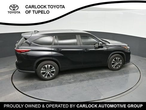 Used 2023 Toyota Highlander XLE image 35