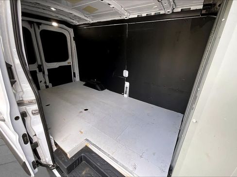 Used 2024 Ford Transit 250 148 Medium Roof w/ Load Area Protection Package RWD image 26