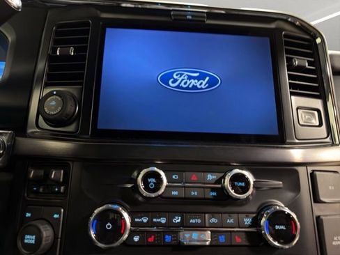 New 2026 Ford F250 Lariat w/ Black Appearance Package AWD/4WD image 15