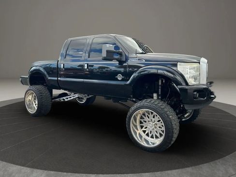 Used 2015 Ford F250 Platinum w/ FX4 Off-Road Package image 3