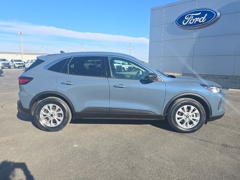 Used 2023 Ford Escape Active image 5