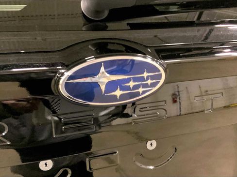 Certified 2025 Subaru Forester Limited image 32