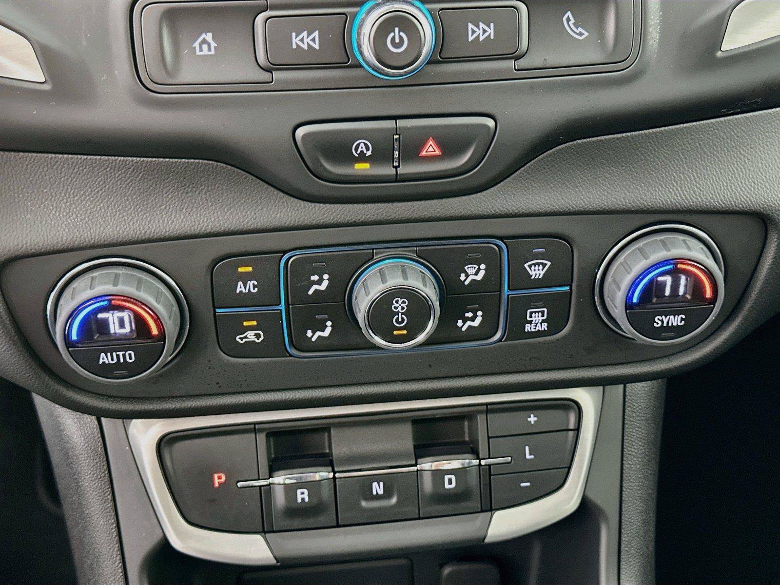 Used 2023 GMC Terrain SLE w/ Driver Convenience Package AWD/4WD image 9