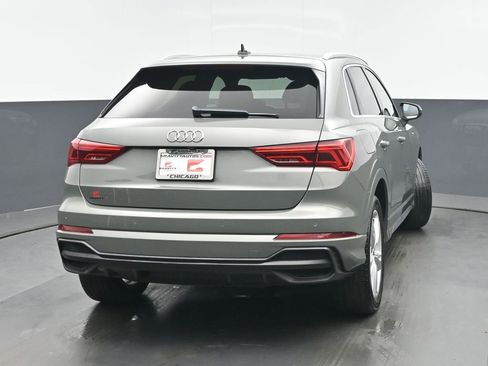 Used 2020 Audi Q3 2.0T Premium w/ Convenience Package AWD/4WD image 4