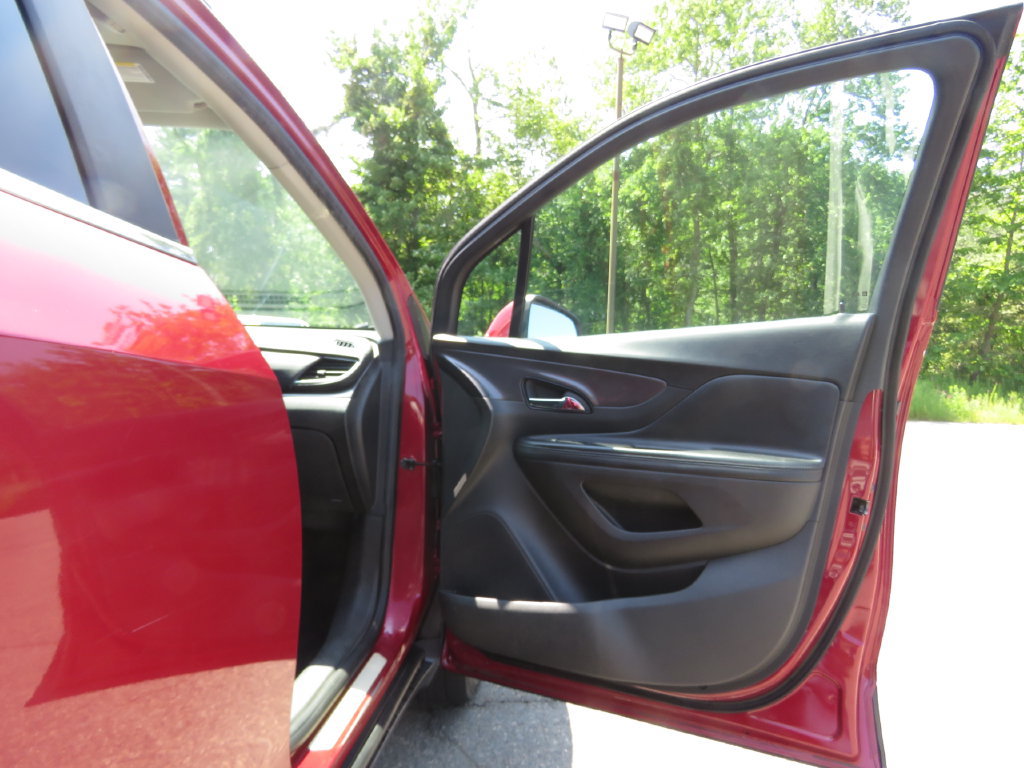 Used 2019 Buick Encore Preferred AWD/4WD image 12