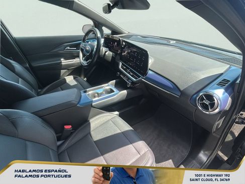 Used 2025 Chevrolet Equinox EV LT w/ Convenience Package FWD image 32