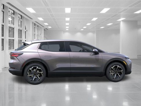 New 2026 Chevrolet Equinox EV LT image 6