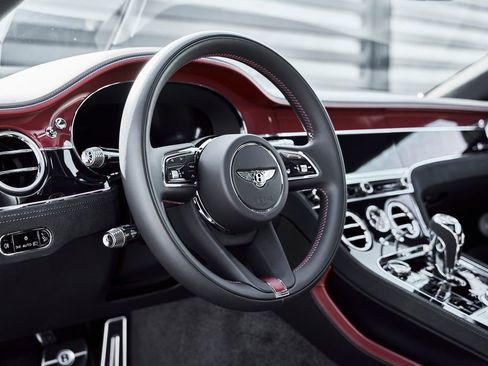 Used 2025 Bentley Continental GT Speed AWD/4WD image 33