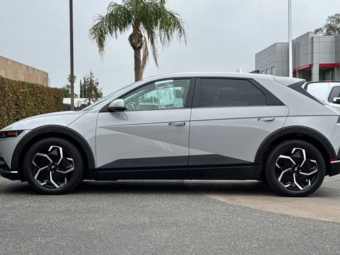 Used 2024 Hyundai Ioniq 5 SE RWD image 7