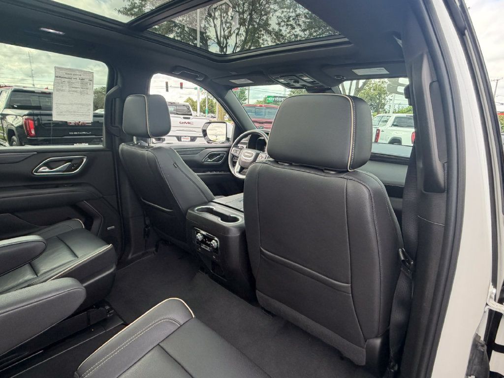 Certified 2023 GMC Yukon XL SLT AWD/4WD image 15