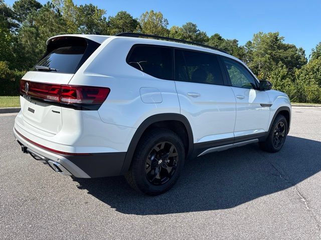 Used 2026 Volkswagen Atlas Peak Edition AWD/4WD image 2