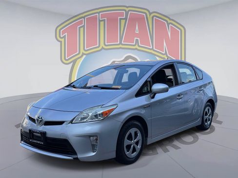 Used 2012 Toyota Prius Two FWD image 1