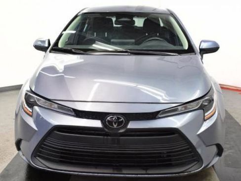 Used 2024 Toyota Corolla LE image 11