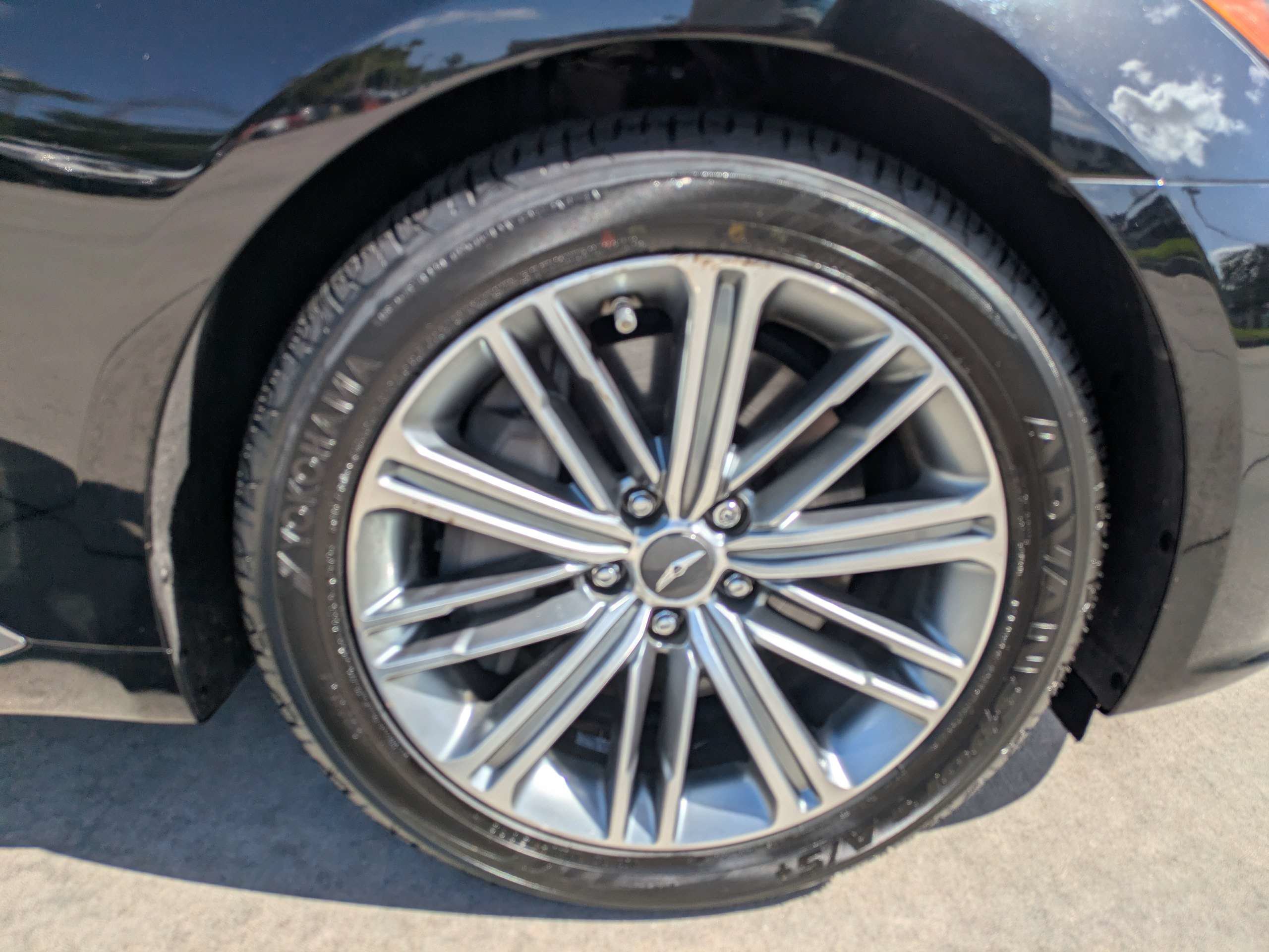 Used 2018 Genesis G80 3.8 RWD image 9