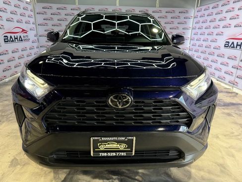 Used 2022 Toyota RAV4 XLE image 4